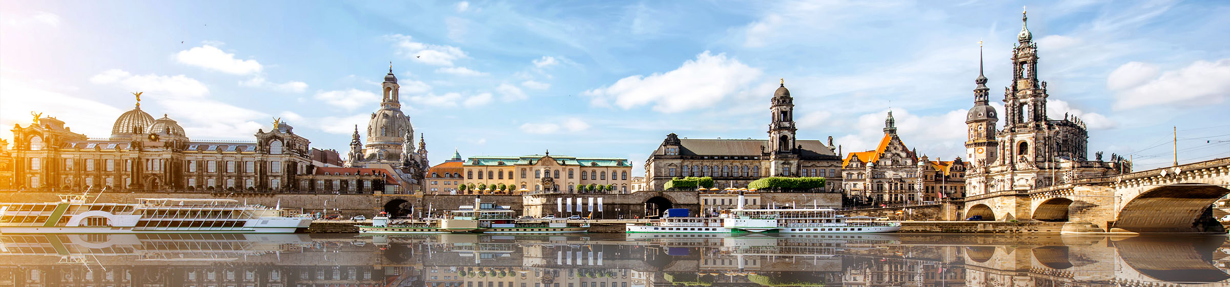 Dresden Skyline mit Elbe
